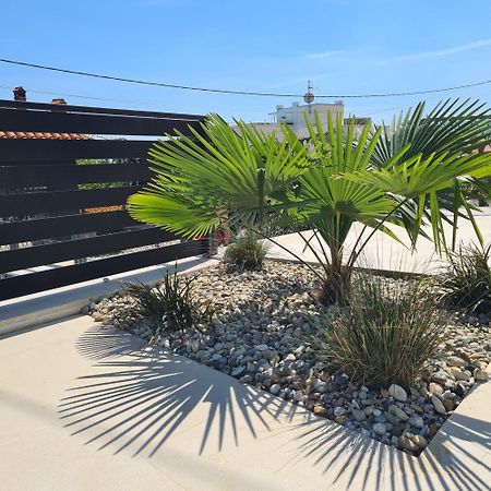Villa Adriatic, Apartment Chiara With Sea View And Heated Swimming Pool, Free Private Parking, Ičići Екстериор снимка