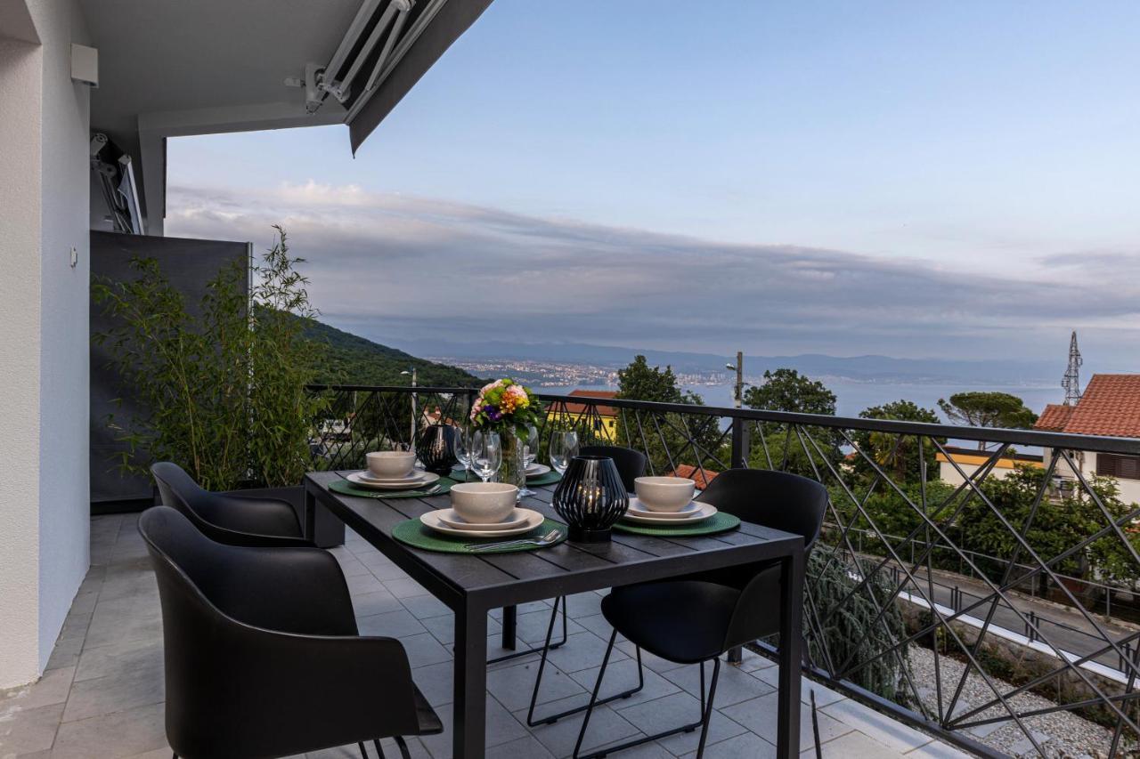 Villa Adriatic, Apartment Chiara With Sea View And Heated Swimming Pool, Free Private Parking, Ičići Екстериор снимка