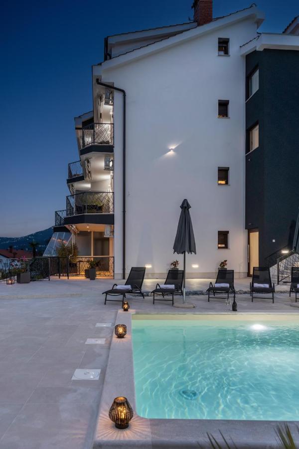 Villa Adriatic, Apartment Chiara With Sea View And Heated Swimming Pool, Free Private Parking, Ičići Екстериор снимка