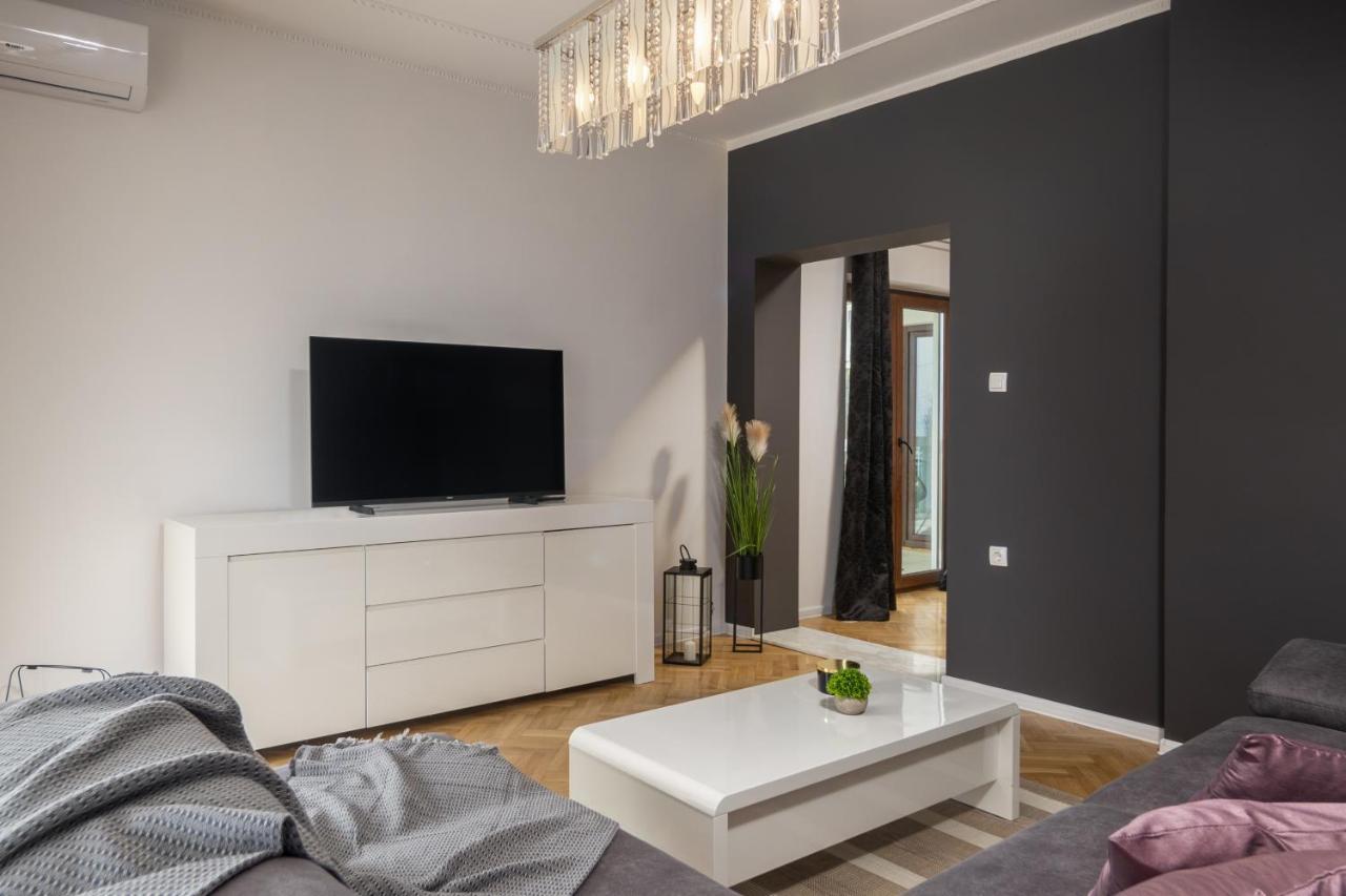 Villa Adriatic, Apartment Chiara With Sea View And Heated Swimming Pool, Free Private Parking, Ičići Екстериор снимка