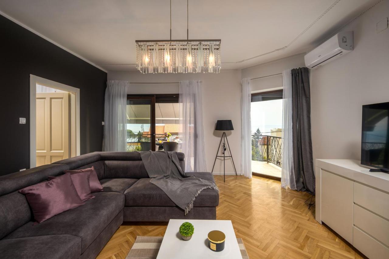 Villa Adriatic, Apartment Chiara With Sea View And Heated Swimming Pool, Free Private Parking, Ičići Екстериор снимка